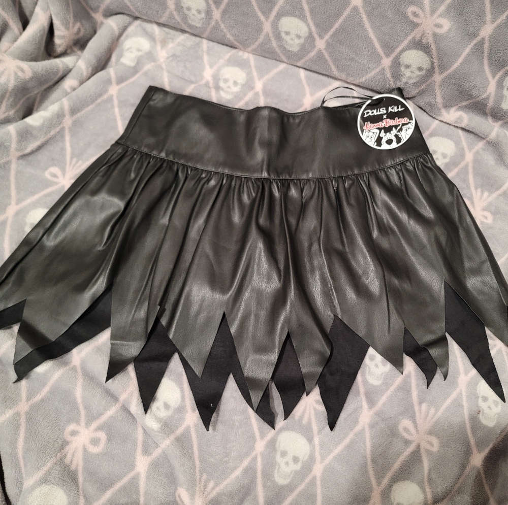 🖤🎃Dolls Kill "Pebbles" Black Fake Leather Skirt